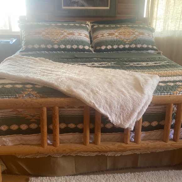 Bedding King Size Quilt Poshmark